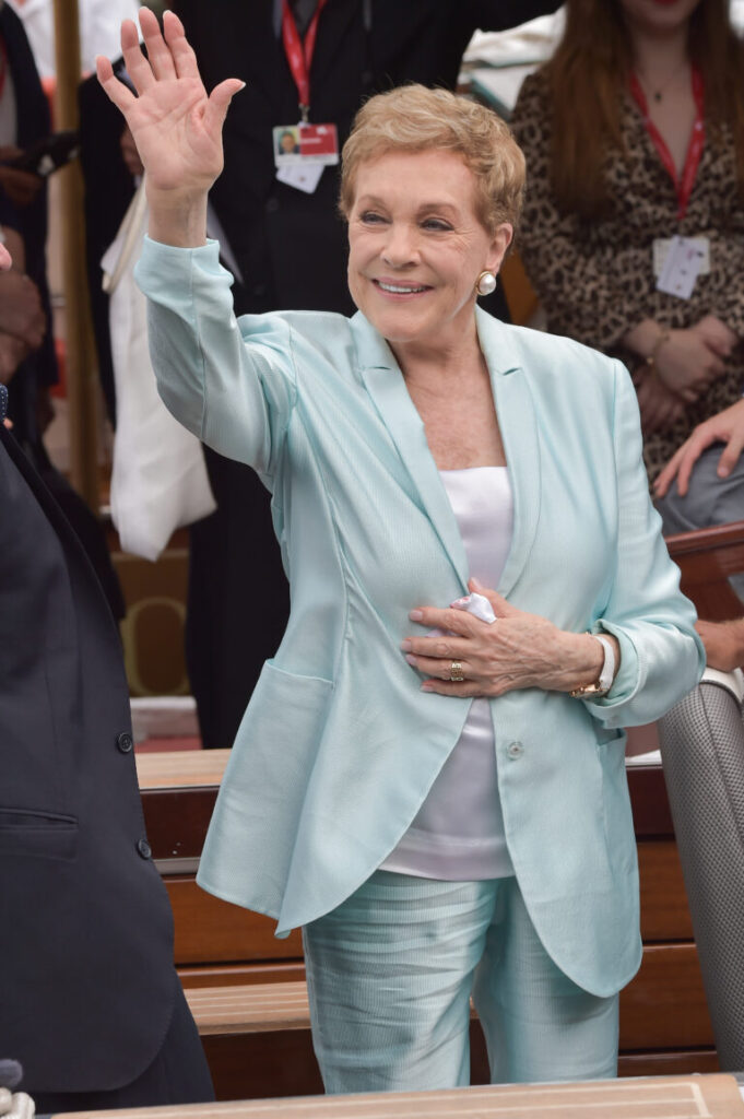 Alarming reports say Julie Andrews, 88, is embracing her final days