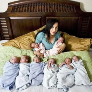 “They Are Already 13 Years Old”: What Was The Fate Of The World’s First Octuplets And Their Heroic Mom?