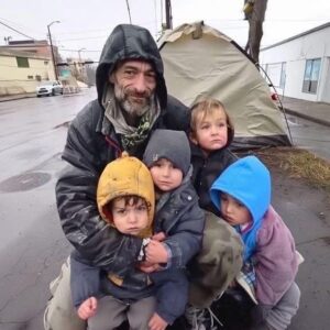 A Father Of 4 Who Lives In A Tent, Selflessly Donates His Last  To A Stranger At A Gas Station