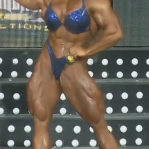 World’s most muscular woman shares how she looked before, and everyone is saying the same thing