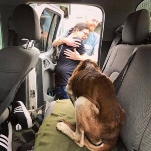 I DROVE HOURS TO RESCUE THIS DOG—BUT I NEVER EXPECTED WHO WAS WAITING AT THE DOOR