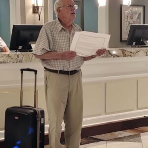 My Family Left Grandpa at the Hotel to Avoid Paying — They Didn’t Realize…