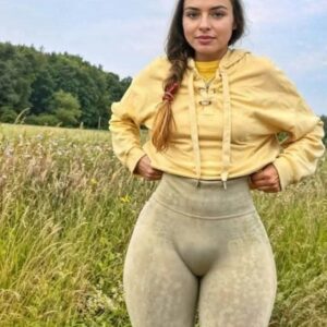 Women’s who have a vag…See more Why does my girlfriend like shaving her pubic hair and armpits…