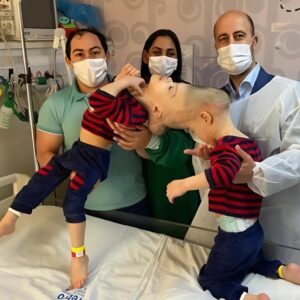 These brothers from Brazil were born with their heads fused together and had to share not only vital blood vessels but also parts of their brains. 😢 When the boys were four years old, doctors decided to separate them. 😲 The surgery lasted 23 hours and involved nearly 100 specialists. 😨 Luckily, the separation was successful, but now the brothers face developmental challenges and are relearning to speak and walk. 😱 Pictures showing how these extraordinary conjoined twins look after separation were shared in the first comment. 👇 👇 These brothers from Brazil were born with their heads fused together and had to share not only vital blood vessels but also parts of their brains. 😢 When the boys were four years old, doctors decided to separate them. 😲 The surgery lasted 23 hours and involved nearly 100 specialists. 😨 Luckily, the separation was successful, but now the brothers face developmental challenges and are relearning to speak and walk. 😱 Pictures showing how these extraordinary conjoined twins look after separation were shared in the first comment. 👇 👇