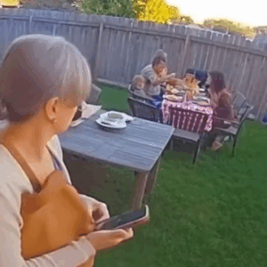 The Mysterious Text That Saved a Grandmother, and Exposed a Secret No One Saw Coming The Mysterious Text That Saved a Grandmother, and Exposed a Secret No One Saw Coming