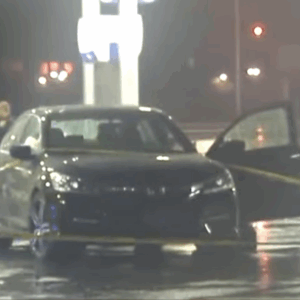 Bystander Spots Sergeant Being