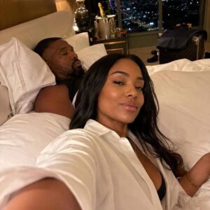 At 3:00 AM my husband’s mistress sent me a photo to destroy me, but I forwarded it to the whole Board of Directors of his company